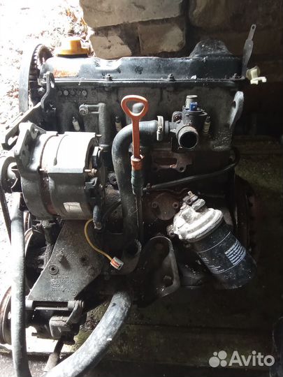Двигатель на audi 80 1.8