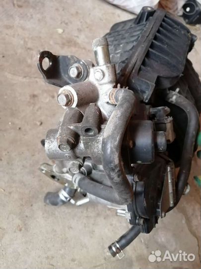 Впускной коллектор с дросселем Митсубиси лансер 10