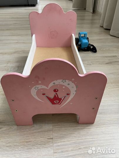 Кроватка для кукол из дерева
