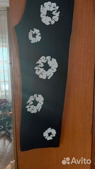 Джинсы мужские