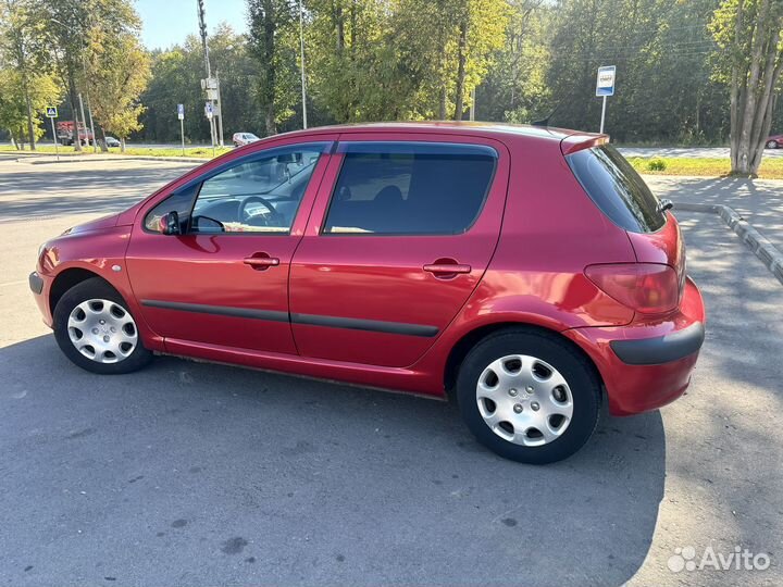 Peugeot 307 1.6 МТ, 2004, 195 000 км