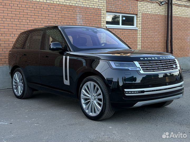 Land Rover Range Rover 4.4 AT, 2022, 301 км