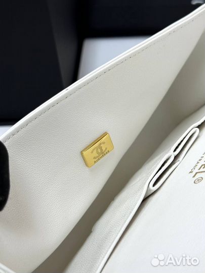 Сумка женская Chanel Flap Bag 23 белая кожаная