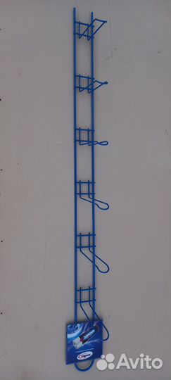 Навесная витрина металлическая