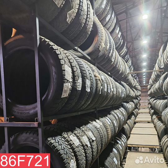 Bridgestone Blizzak LM-25 205/40 R17 84M