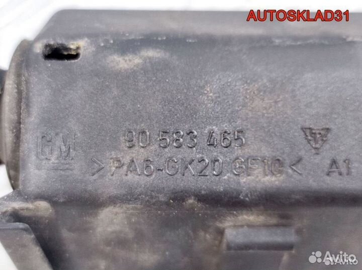 Блок реле Opel Astra J 1,6 A16XER 13351610