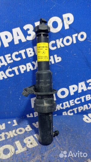 Форсунка омывателя фар Mercedes-Benz W220 седан