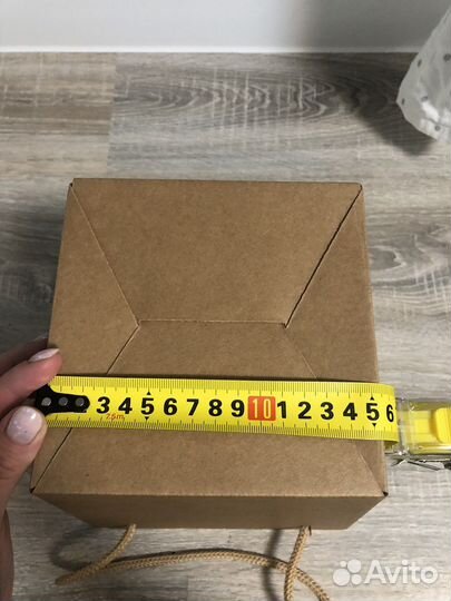 Упаковка для цветов и подарков из картона