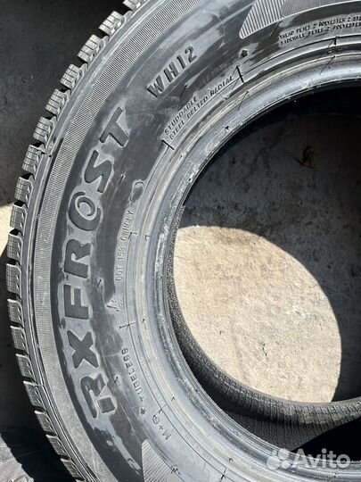 RoadX RX Frost WH12 245/70 R16