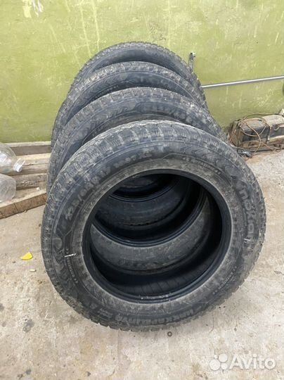 Nokian Tyres Hakkapeliitta 5 225/65 R17