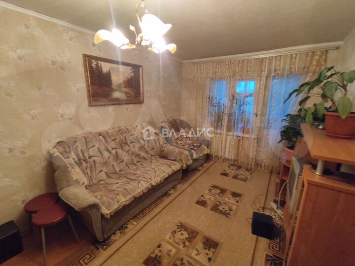 3-к. квартира, 55 м², 2/5 эт.