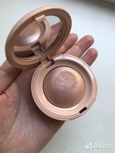 Хайлайтер Rare Beauty