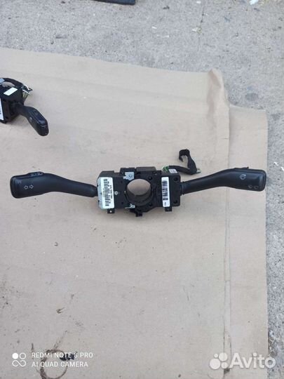 Бора Гольф 4 Подрулевой переключатель оригинал