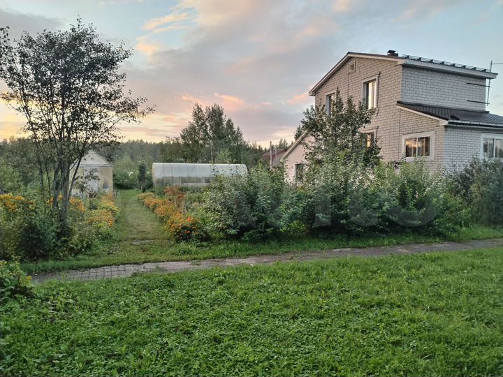 Дом 70 м² на участке 12 сот.