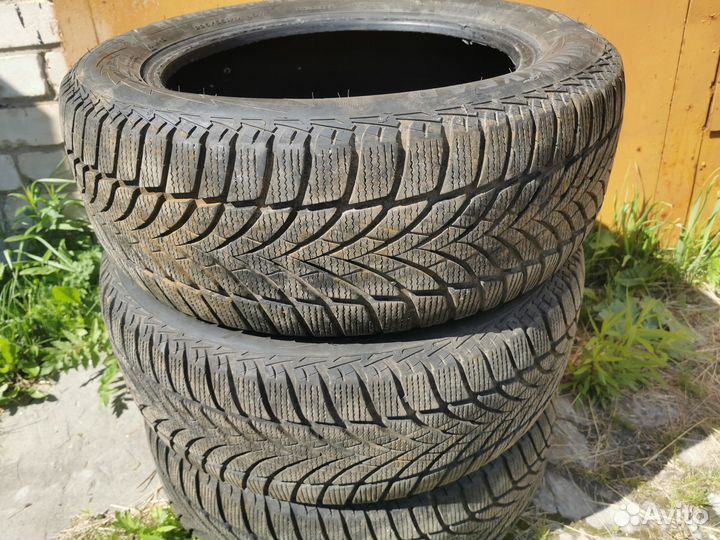 Goodyear UltraGrip Ice 2 225/55 R17
