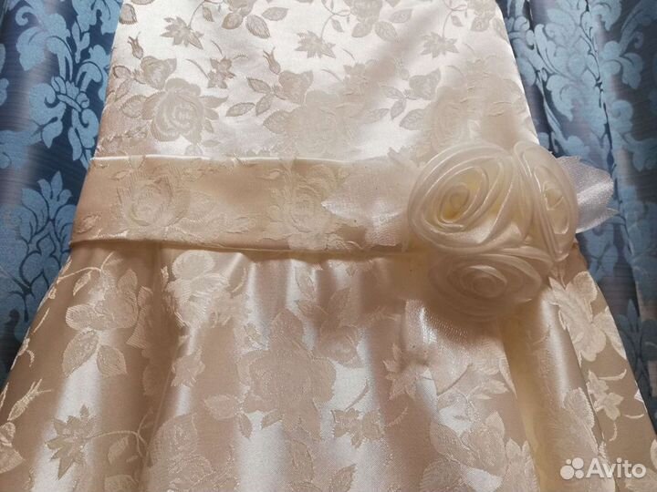Нарядное платье р. 134