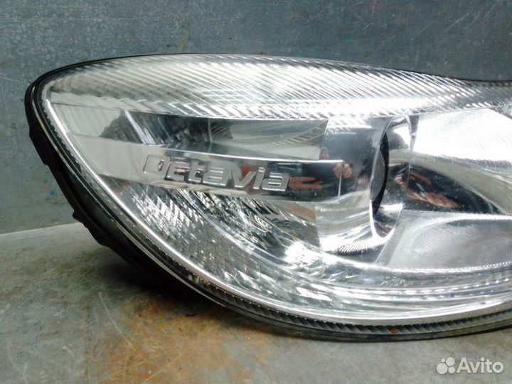 Фара правая Skoda Octavia (A5 1Z) 2004-2013