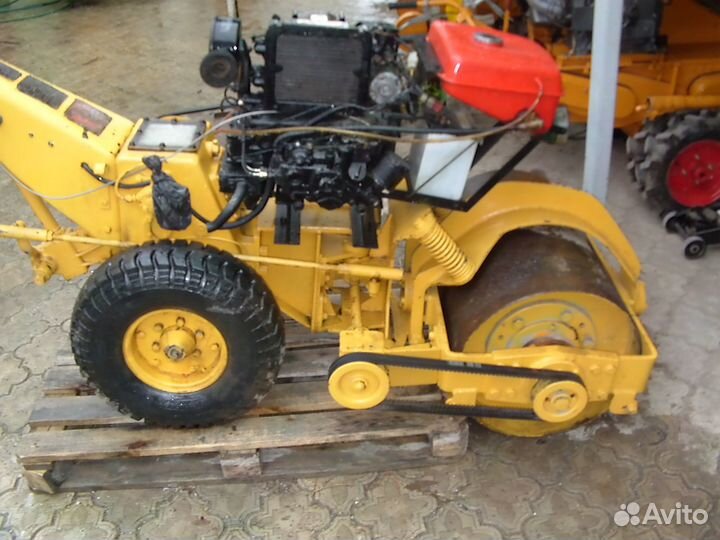 Думпер YANMAR C25R, 2010