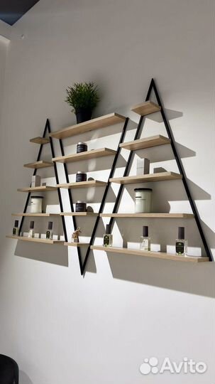 Полки в современном стиле