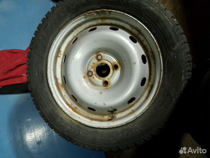 Продам зимние колеса R15
