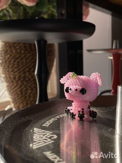 Фигурки, брелки