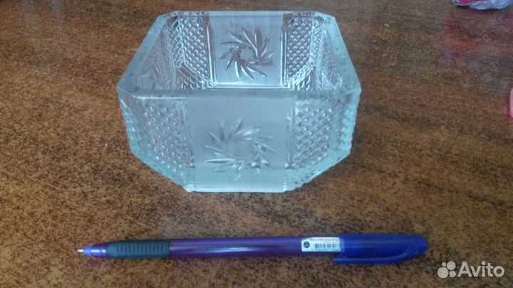 Маленькая вазочка