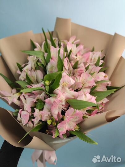 Букет из 15 розовых альстромерий, цветы доставка