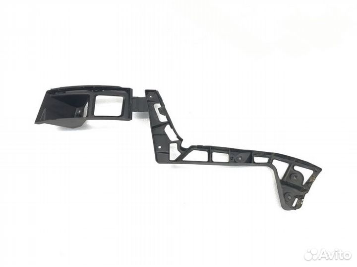 Кронштейн бампера задний правый Ford Mondeo седан