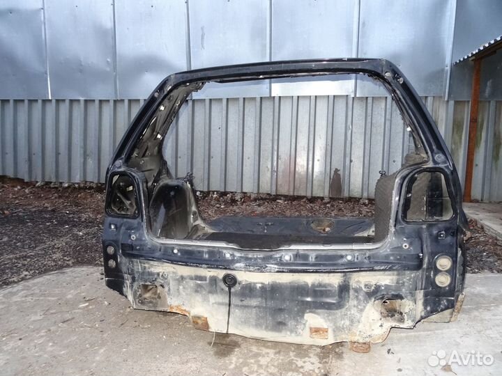 Задняя часть кузова VW Golf 4