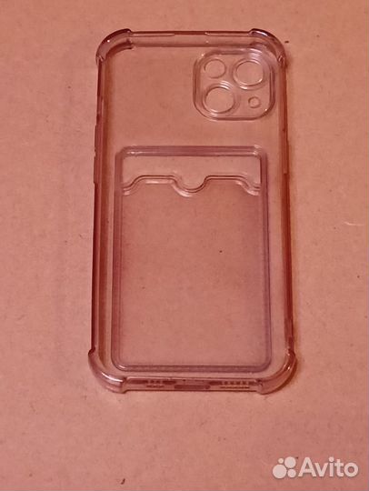 Чехлы на iPhone 13