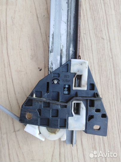 Стеклоподъёмный механизм передний правый Mazda3 BK