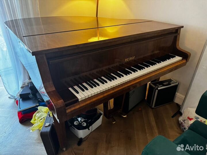 Рояль Petrof mod. V1978