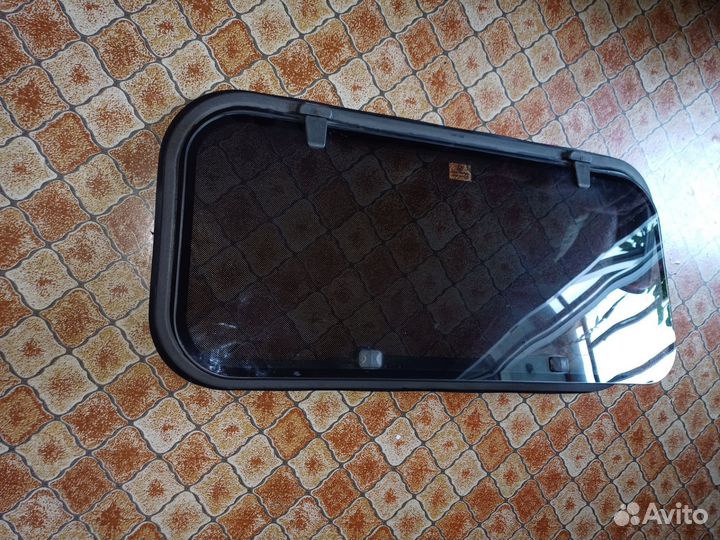 Люк автомобильный универсальный