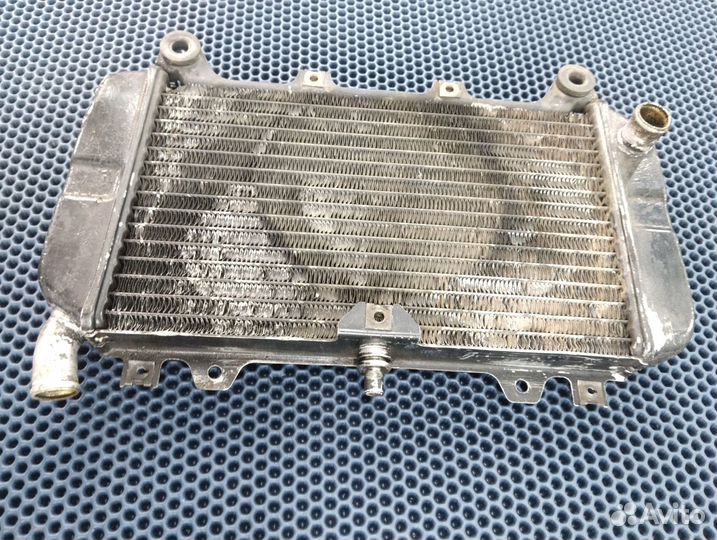 Kawasaki ZZR 400 радиатор