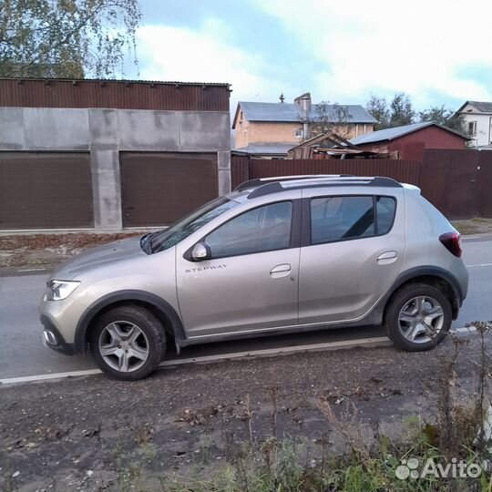 Renault Sandero Stepway 1.6 МТ, 2021, 9 779 км