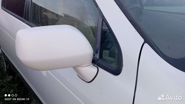 Nissan rnessa капот