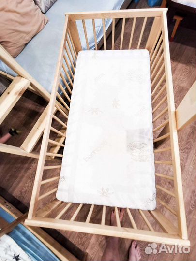 Детская кроватка