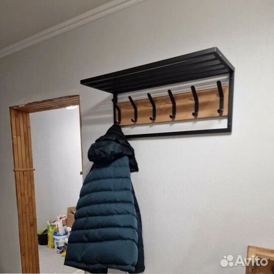 Вешалка настенная