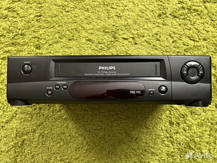 Видеомагнитофон Philips VR-110/58
