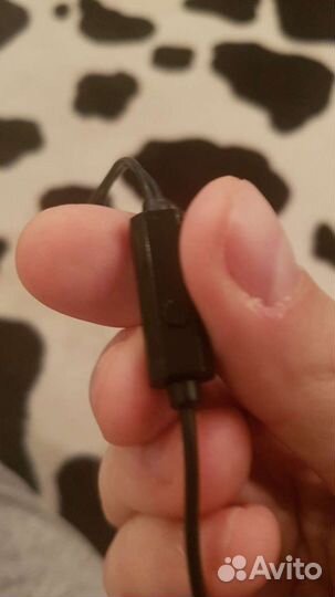 Продам наушники проводные новые затычки вакумные