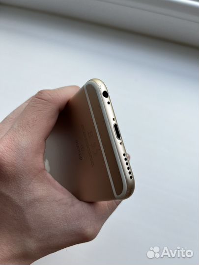 iPhone 6S, 64 ГБ