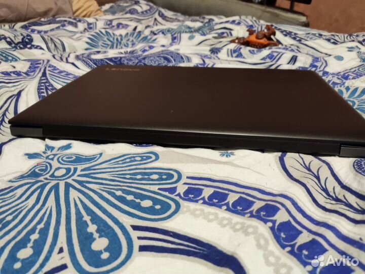 Ноутбук lenovo