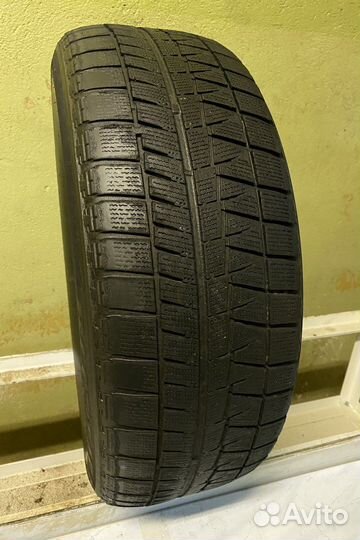 Bridgestone Blizzak Revo GZ 215/60 R16 95S