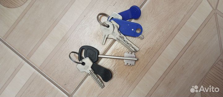 Ключи дверные бу