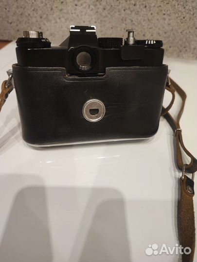 Пленочный фотоаппарат Зенит