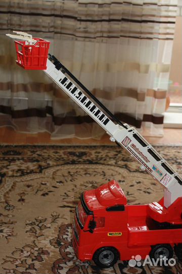 Детские игрушки машины