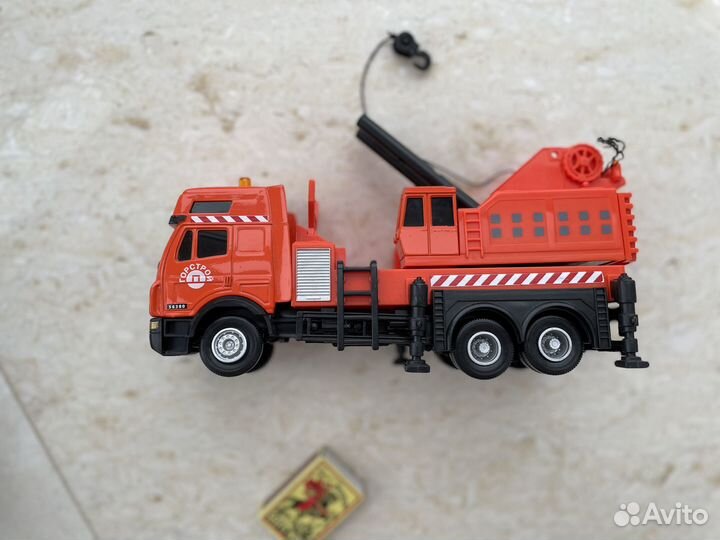 Игрушки Машинки много