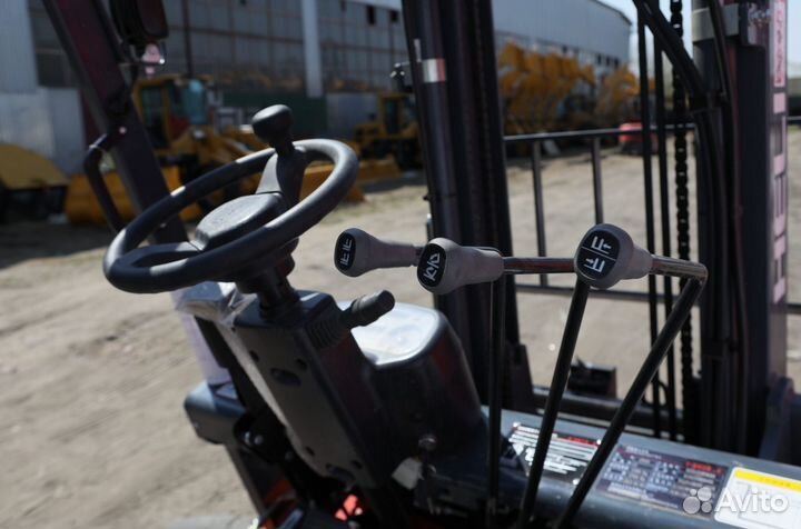 Вилочный погрузчик Heli CPCD15, 2023