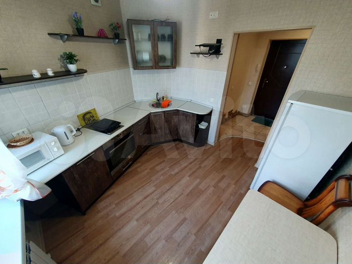 1-к. квартира, 38 м², 10/16 эт.