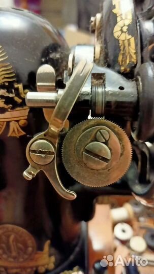 Старинная Швейная машина zinger